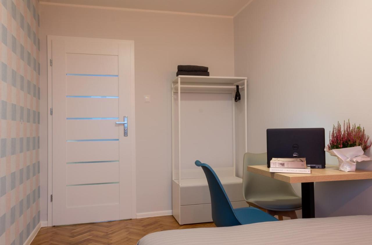 Initium Rooms - Pokoje Na Wynajem - Obroncow Wybrzeza 4D Гданьск Экстерьер фото